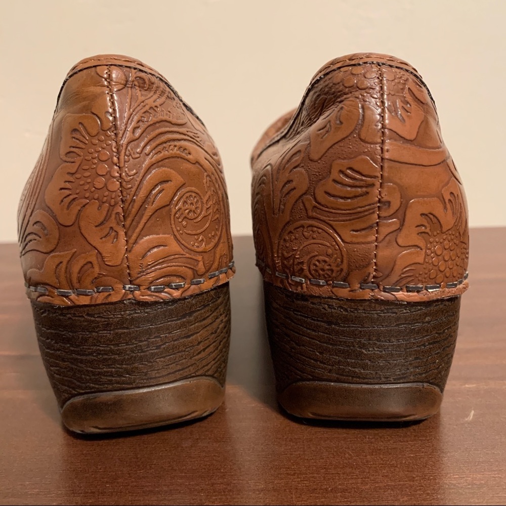 Bass Clogs - Picture 5 of 5